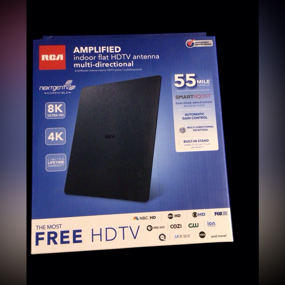 NIB....RCA Amplified Indoor HDTV Antenna
